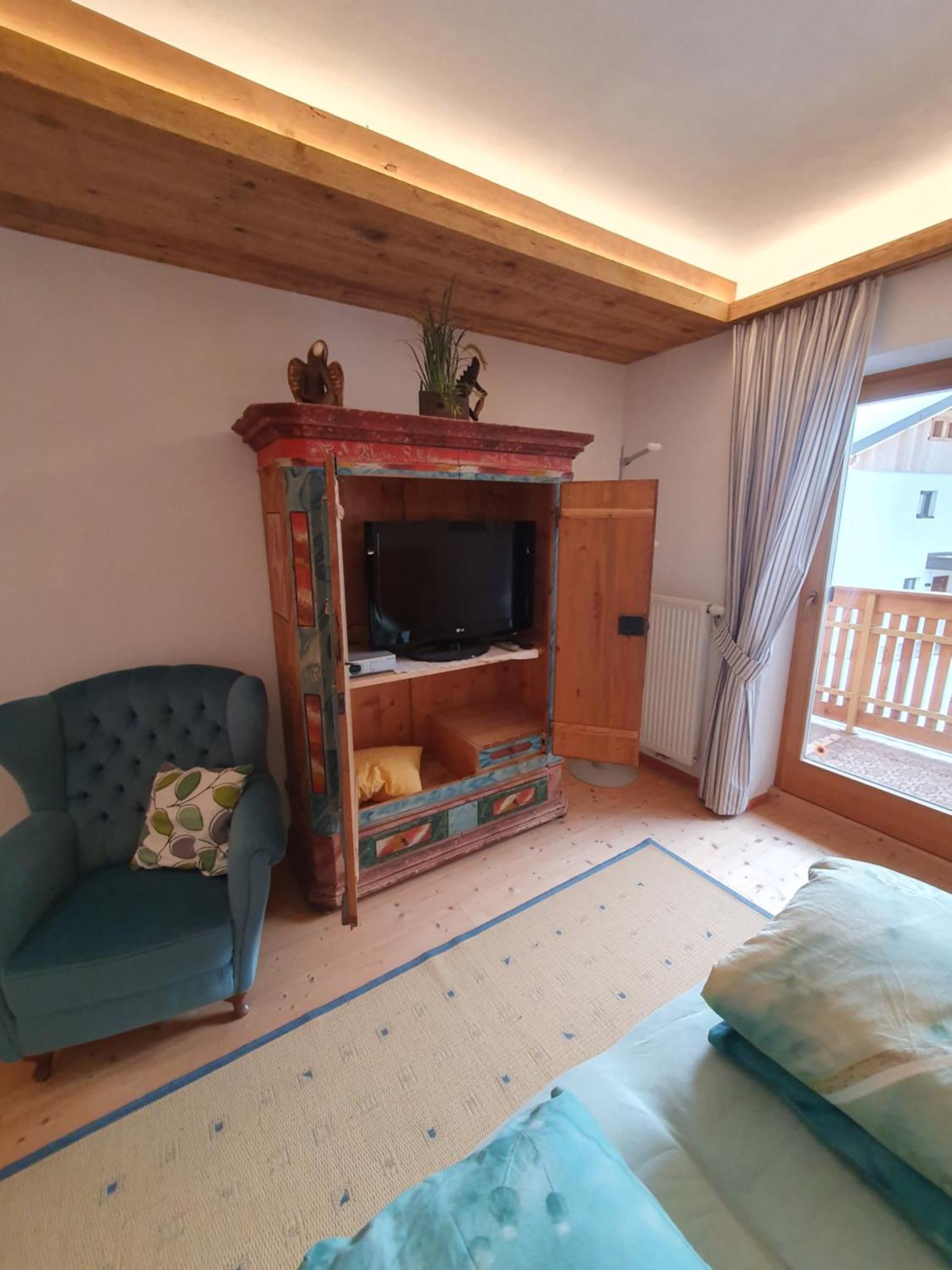 Apartement Schuster Lake Prags Braies エクステリア 写真