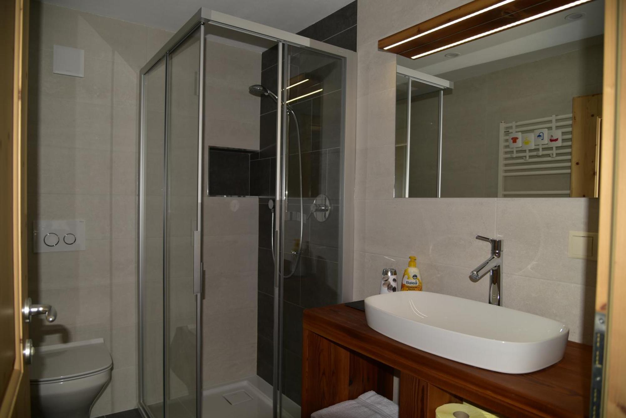 Apartement Schuster Lake Prags Braies エクステリア 写真