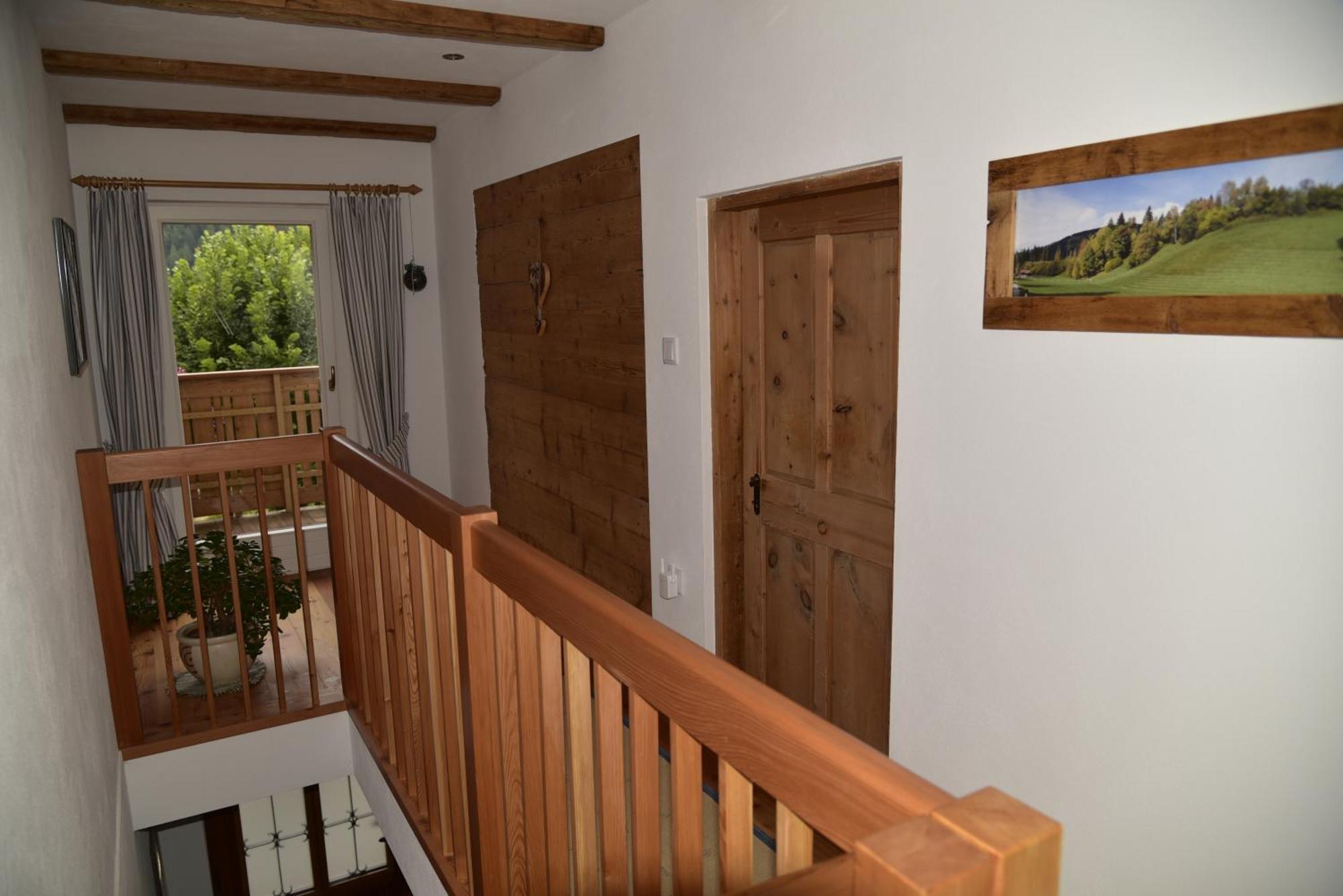 Apartement Schuster Lake Prags Braies エクステリア 写真